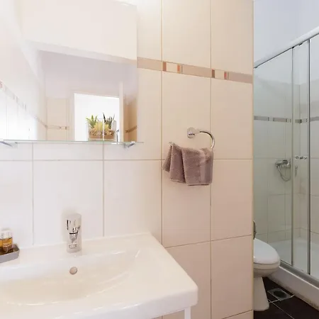 By Konnect, Apartment Ýpsos